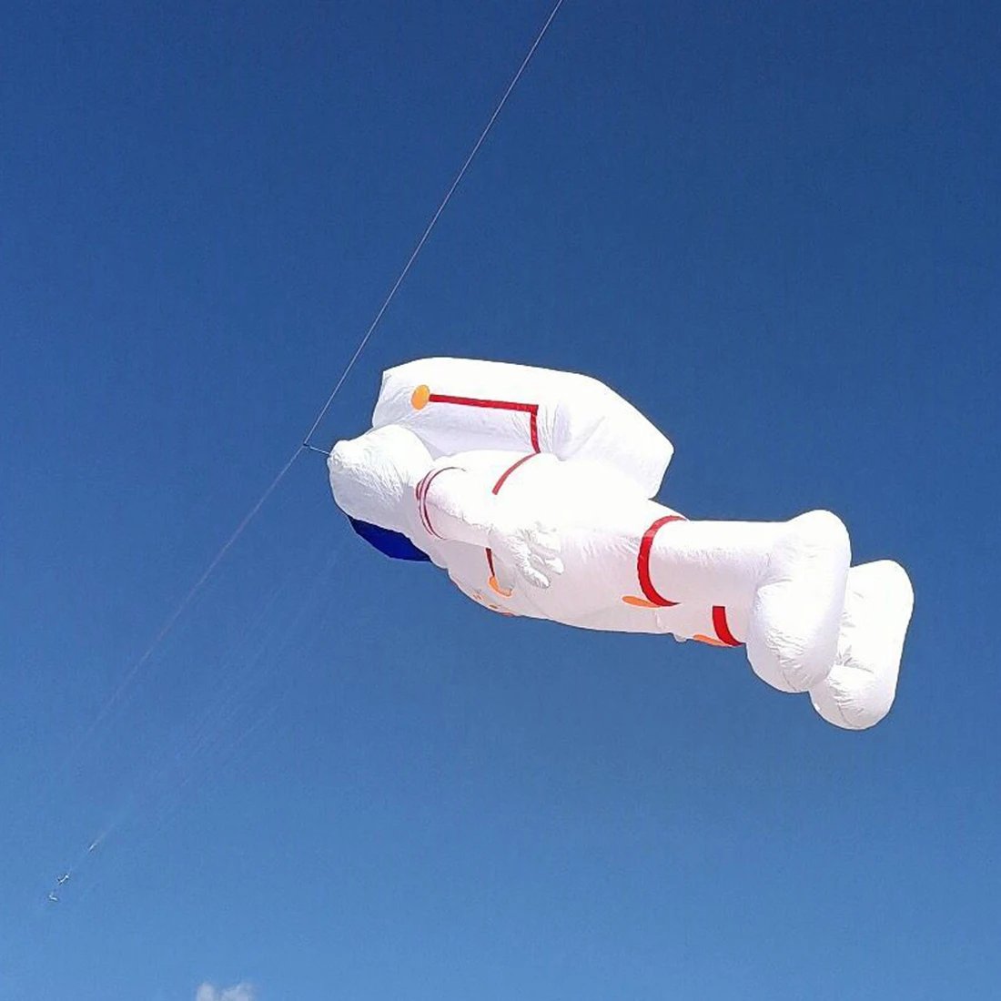 9KM 4m Astronaut Kite Soft Inflatable Line Laundry Kite 30D Ripstop Nylon with Bag for Kite Festival (Accept wholesale)