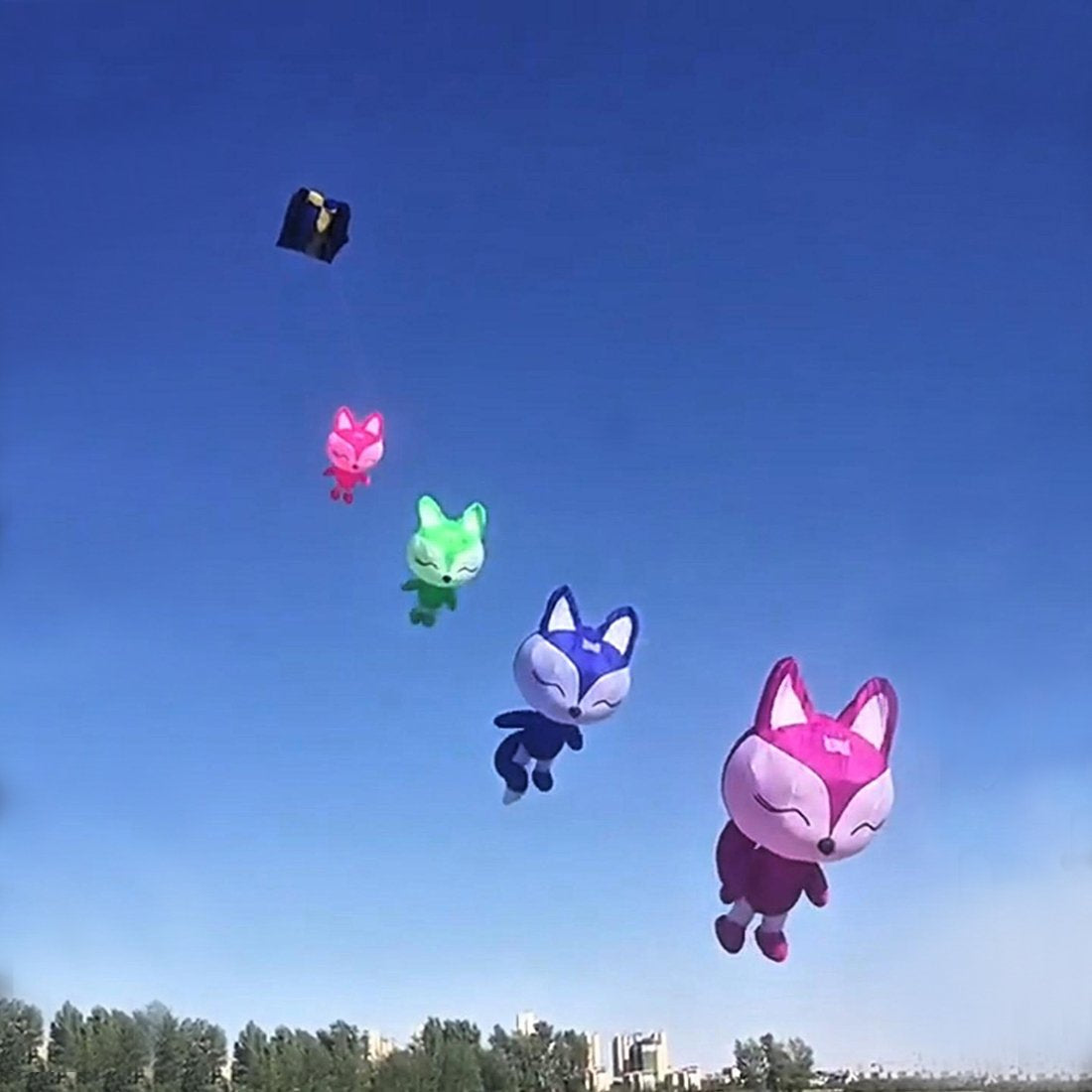 9KM 5m Closed-eye Fox Kite Line Laundry Kite Soft Inflatable Show Kite Pendant 30D Ripstop Nylon with Bag for Kite Festival