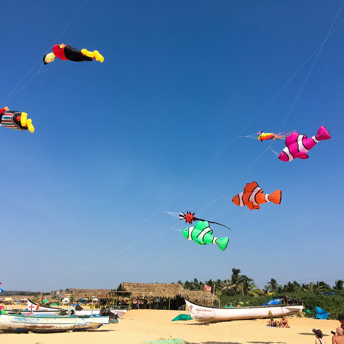 9KM 5m Clownfish Kite Line Laundry Soft Inflatable Show Kite for Kite Festival 30D Ripstop Nylon with Bag