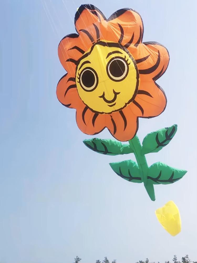 9KM 7m Sunflower Kite Line Laundry Pendant Soft Inflatable Show Kite for Kite Festival 30D Ripstop Nylon Fabric with Bag